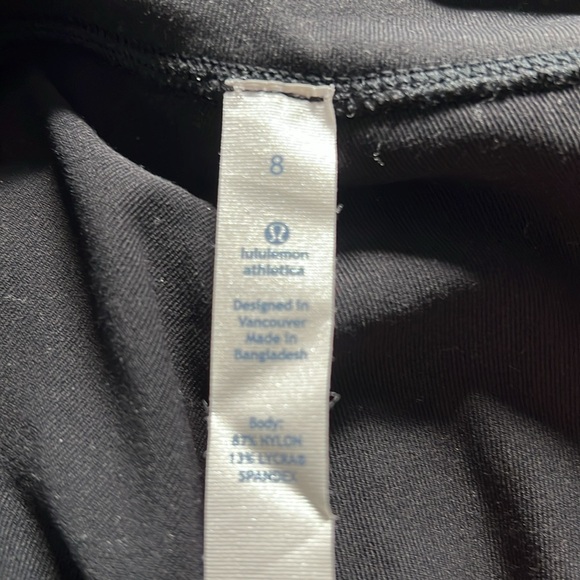 lululemon Wunder Under Crop Size 8 Black Yoga pant luon 4-way stretch fabric NWT - Picture 9 of 9